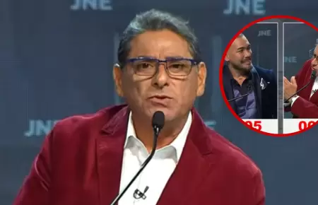 �lvarez no busca "disfrazarse de pol�tico tradicional"