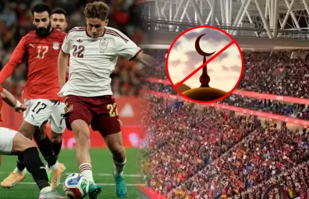 C�nticos generaron reacciones de rechazo durante el encuentro.