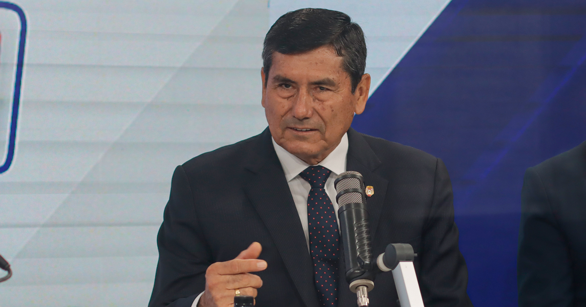 Gobierno de Balcázar podría activar el fondo de estabilización ante la crisis del combustible a nivel global: "Es una posibilidad"