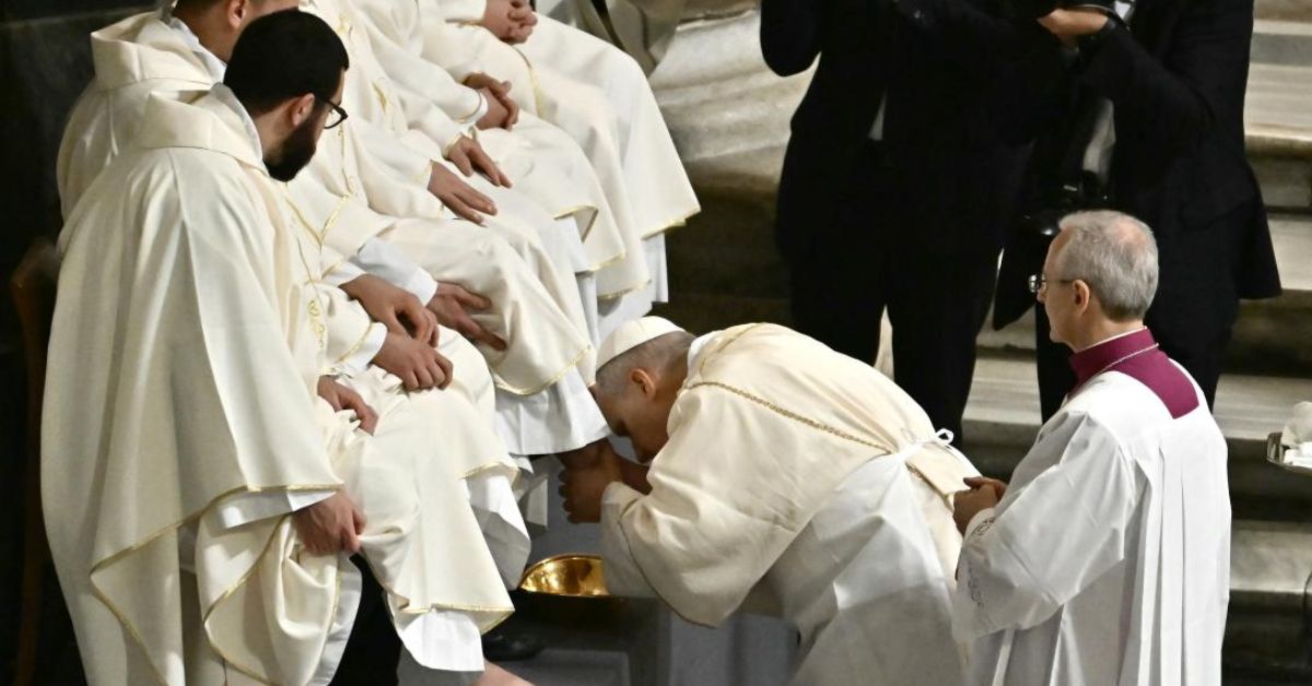 Semana Santa: Papa León XIV revive el lavado de pies a sacerdotes en el Jueves Santo