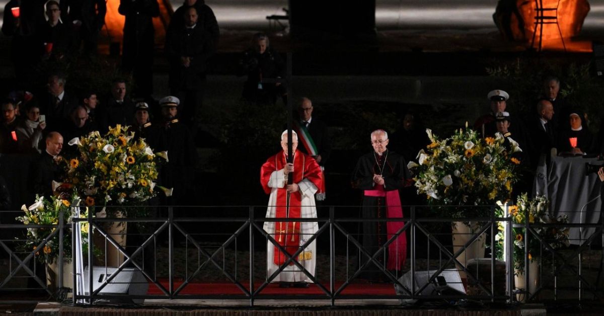Semana Santa 2026: Papa León XIV recorre las catorce estaciones del Vía Crucis en su primer Viernes Santo