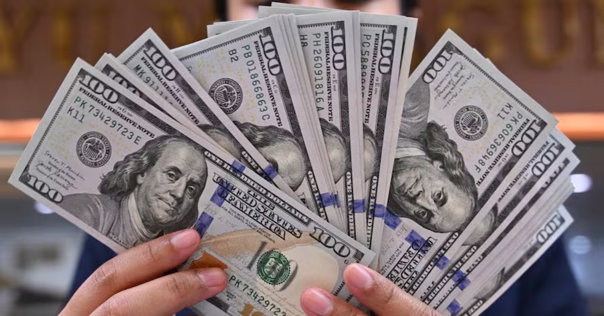 Precio del DÓLAR se mantiene ESTABLE hoy: conoce el tipo de cambio para este lunes 6 de abril