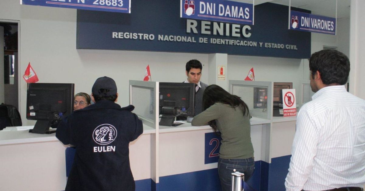 Jefa del RENIEC rechaza cuestionamientos al sistema electoral: "¡Los muertos no votan!"