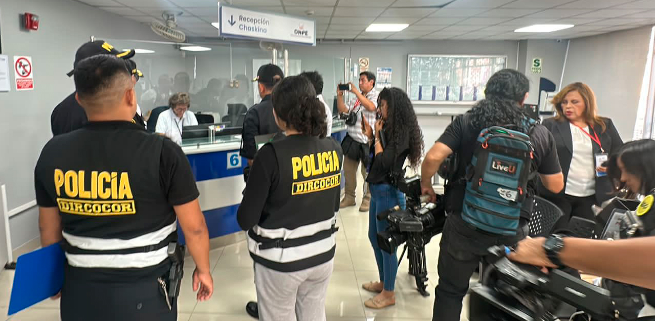 Elecciones 2026: PNP y Fiscalía llegan a la sede central de la ONPE por demora en la entrega del material electoral
