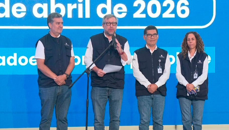 Piero Corvetto responde por demoras en elecciones.