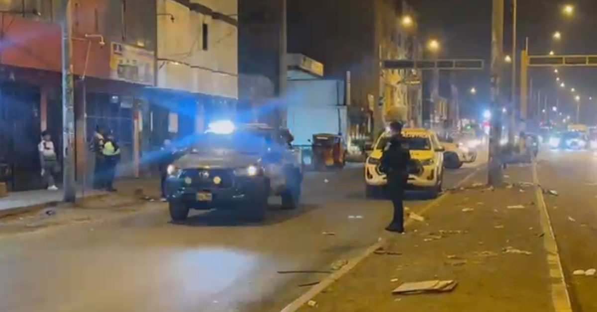 Terror en SMP: Asesinan de mas de 15 balazos a ciudadano extranjero en plena avenida Canta Callao