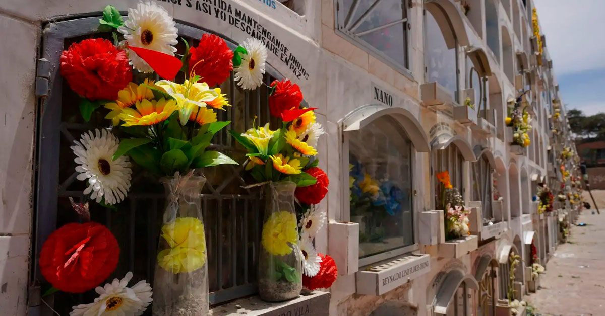 ¿Prisión por interrumpir un funeral? Ofender a los muertos puede implicar hasta cuatro años de cárcel