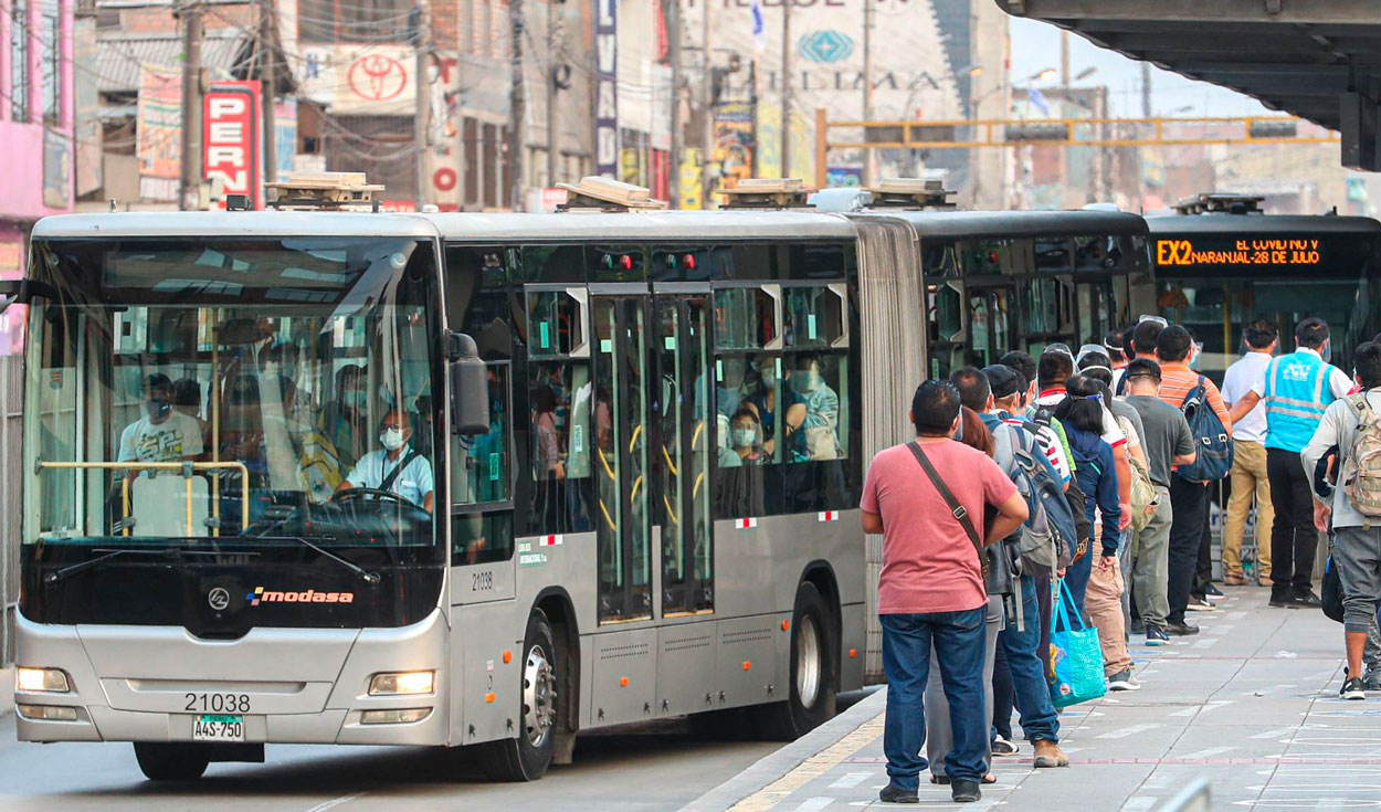 Caen infractores: 34 conductores fueron sancionados por invadir vía del Metropolitano