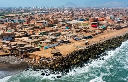 La erosi�n costera que se registra en los balnearios de Trujillo