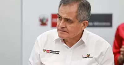 Ministro Jos� Zapata y funcionario del Mininter son denunciados ante el Congreso