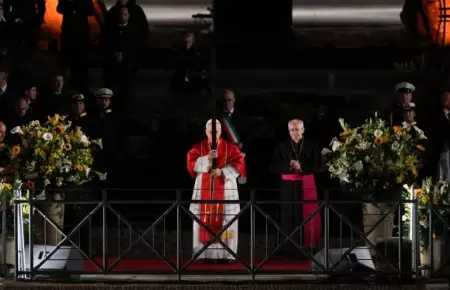 Semana Santa 2026: Papa Le�n XIV recorre las catorce estaciones del V�a Crucis e