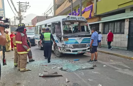 20 heridos tras choque entre buses en el R�mac