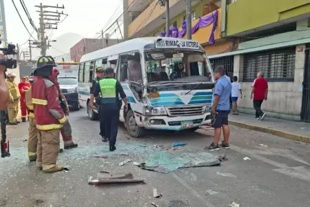20 heridos tras choque entre buses en el R�mac
