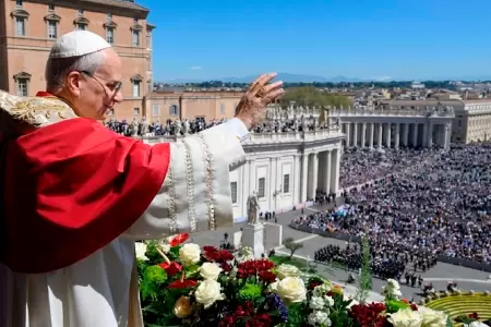 El Papa Le�n XIV durante su mensaje de Pascua "Urbi et Orbi" desde el Vaticano.