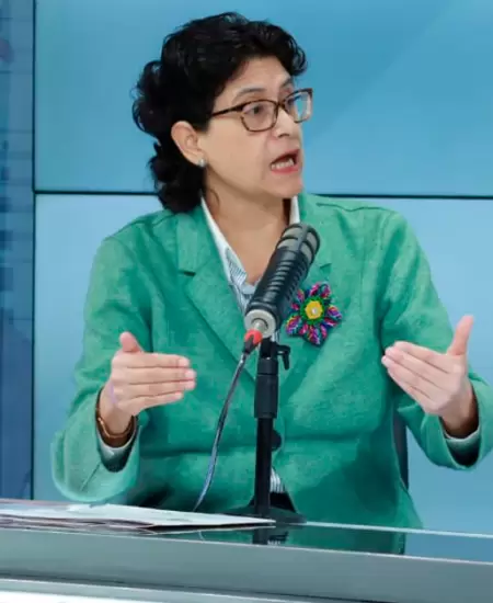 Carmen Velarde Koechlin.