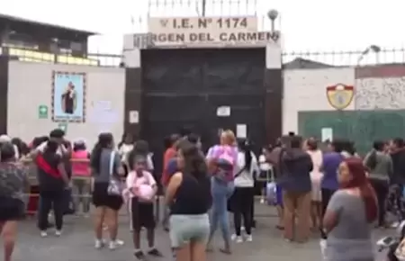 Desconocidos ingresaron con machetes a colegio en SJL.