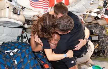 Artemis II vuelve a la Tierra