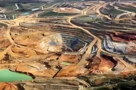 Minen anuncia postergaci�n del Proyecto T�a Mar�a y nueva evaluaci�n.