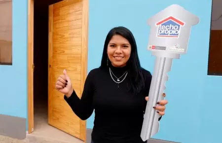 Familias lime�as consultan sobre nuevos bonos.