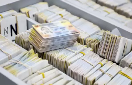 Reniec ampl�a atenci�n HOY domingo 12 de abril