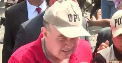 Rafael L�pez Aliaga arremete contra la ONPE