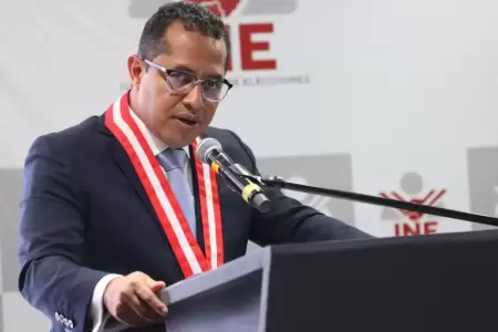 El titular del JNE se disculp� por los inconvenientes que vienen dificultando el