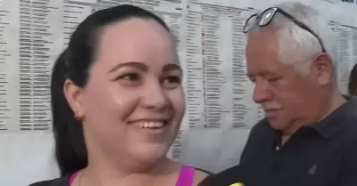 Cubana nacionalizada peruana es miembro de mesa