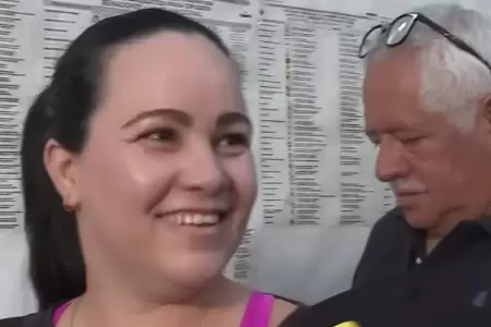 Cubana nacionalizada peruana es miembro de mesa