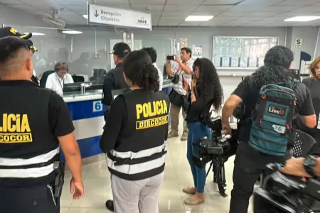 Intervienen sede de la ONPE este 12 de abril.