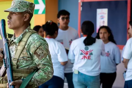 Fuerzas Armadas seguir�n resguardan locales de votaci�n.