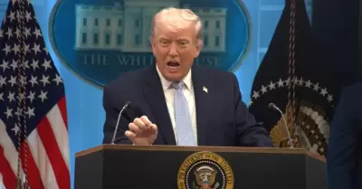 Donald Trump amenaza con bloquear estrecho de Ormuz