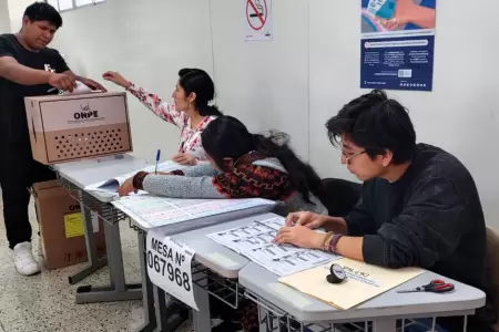 Locales de votaci�n en Lima sur reciben a votantes que no sufragaron el 12 de ab