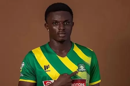 Futbolista asesinado en bus de su equipo