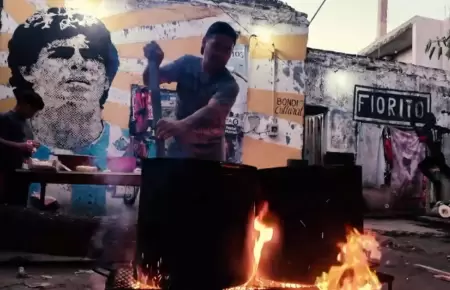 Comedor popular en casa de Maradona