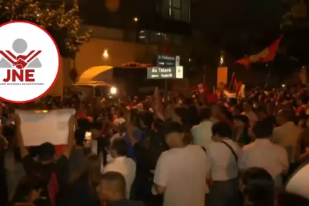 Candidatos y ciudadanos protestan frente al JNE