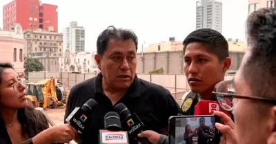 Samam� culp� a otro funcionario ante la prensa.