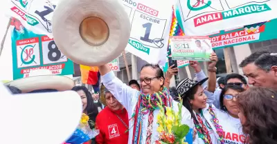 Roberto S�nchez ir�a a segunda vuelta electoral con Keiko Fujimori.