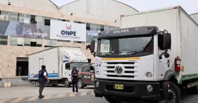 Empresa Galaga responsabiliza a ONPE por demora del material electoral.