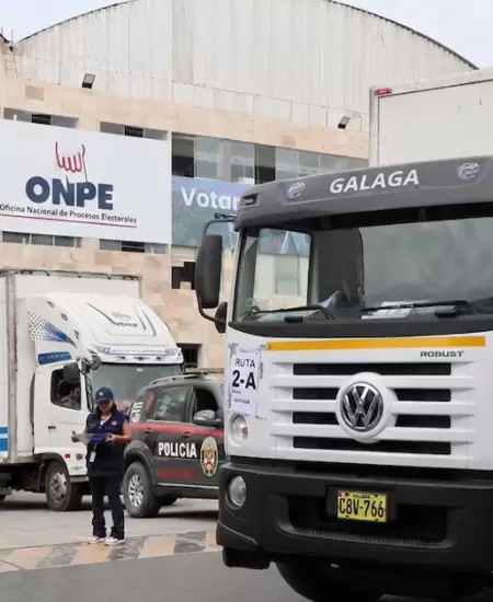 Empresa Galaga responsabiliza a ONPE por demora del material electoral.