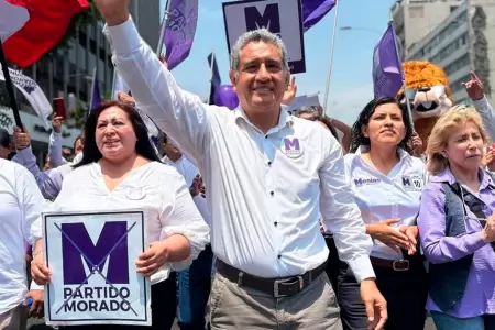 Mes�as Guevara lider� la campa�a presidencial.