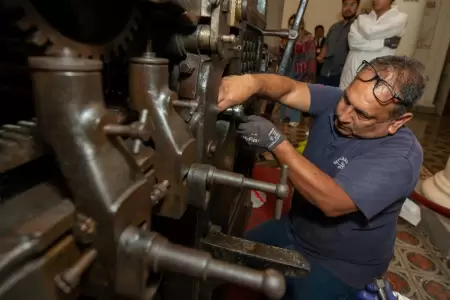 Casa de la literatura anuncia oficialmente la imprenta que uso Jos� Carlos Mari�