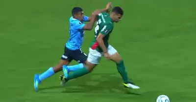 Conmebol public� audios del VAR tras pol�mico penal a Palmeiras.
