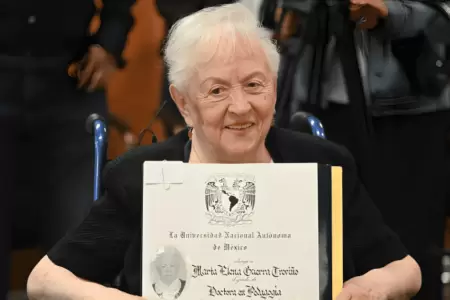 Mujer de 89 a�os logr� graduarse de doctora en Pedagog�a