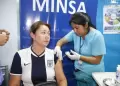 �Salud y deporte! Minsa realiza campa�a de vacunaci�n en partido de f�tbol