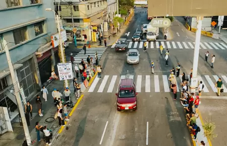 Municipalidad de Bre�a reabre 4 cuadras de la avenida Arica tras 4 a�os de cierr