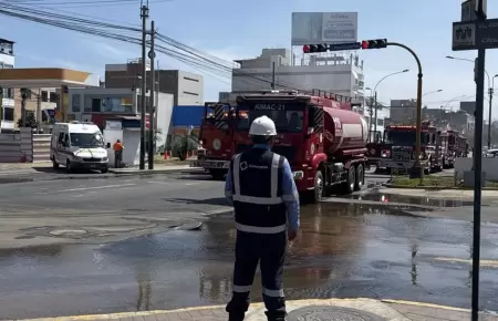 Osinergmin supervisa trabajos para resolver fuga de gas en Surquillo.