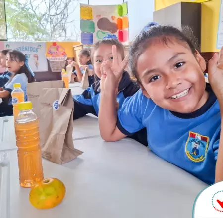 Surco comienza programa de alimentaci�n loncheritas surcanas