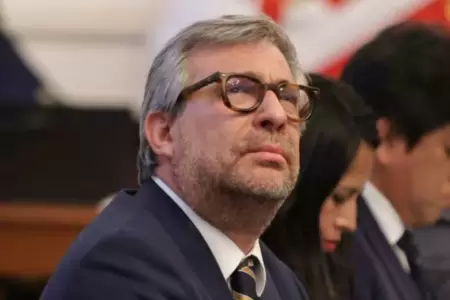 Piero Corvetto presenta renuncia a la jefatura de la ONPE tras irregularidades e