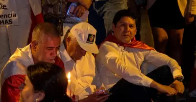 Los candidatos vienen realizando un plant�n ante el JNE.