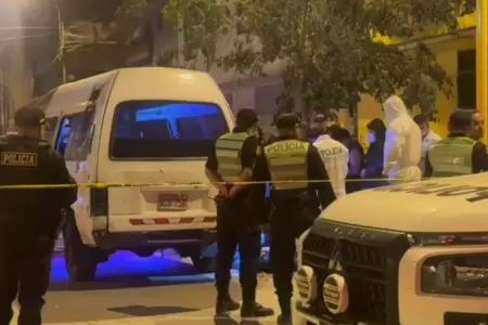 Asesinan chofer en combi en Comas